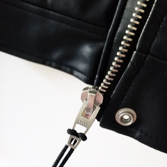 NEW BLANK NYC Essentials FAUX Leather Moto Jacket Size M Biker Edgy Black $99 - Picture 14 of 16